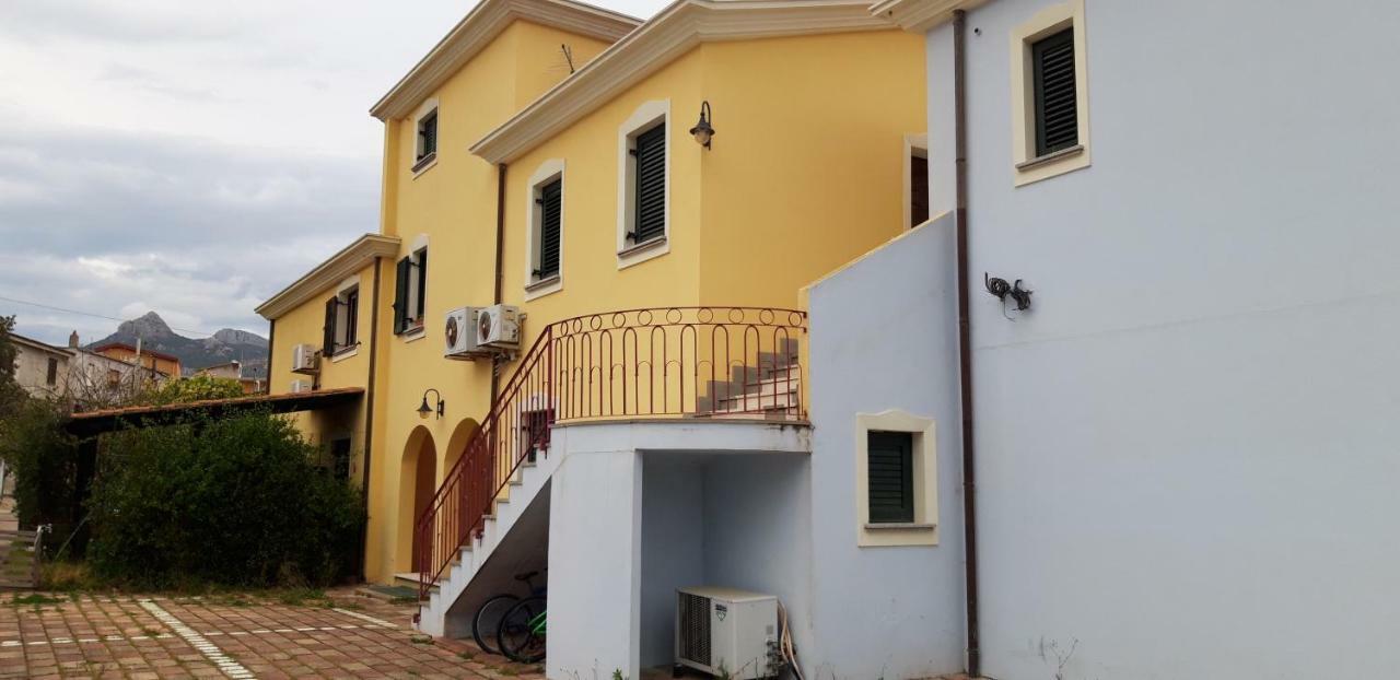 Casa Sant'Anna Apartment Lotzorai Exterior photo